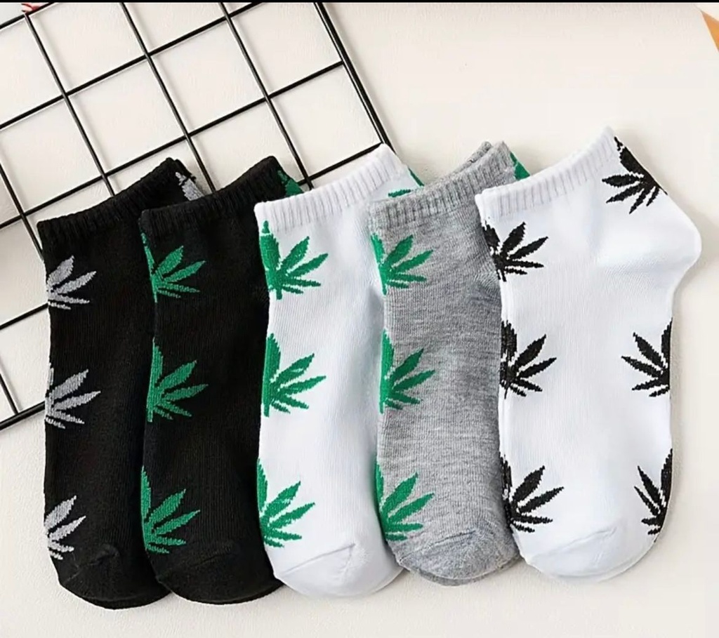 Maple Leaf Socks